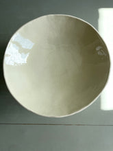 Load image into Gallery viewer, Bowl 4034
