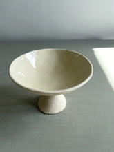 Load image into Gallery viewer, Bowl 4039