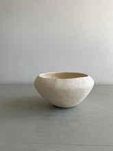 Load image into Gallery viewer, Bowl 7845