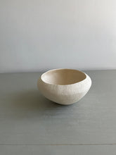 Load image into Gallery viewer, Bowl 7845
