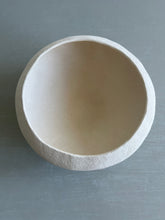 Load image into Gallery viewer, Bowl 7845